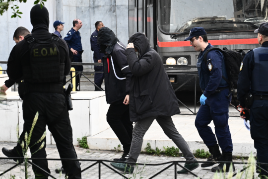 Απόφαση στην δίκη για την υπόθεση της μαστροπείας και βιασμού της 12χρονης από τον Κολωνό, Δευτέρα 1 Απριλίου 2024